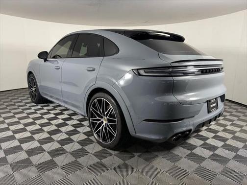 2024 Porsche Cayenne S
