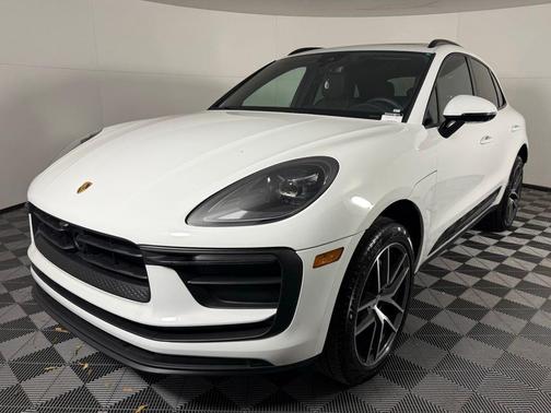 2025 Porsche Macan 2.0T