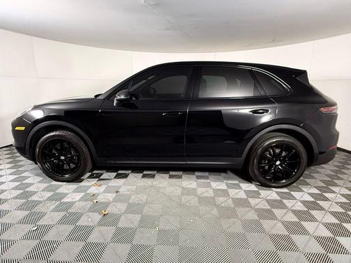 2022 Porsche Cayenne Cayenne