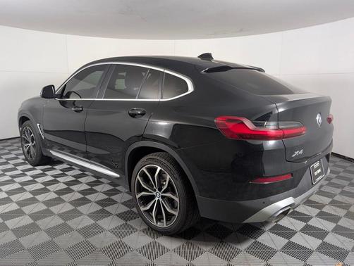 2022 BMW X4 xDrive30i