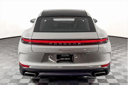 2025 Porsche Panamera