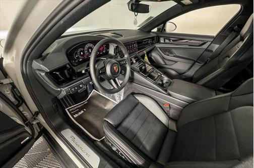 2025 Porsche Panamera