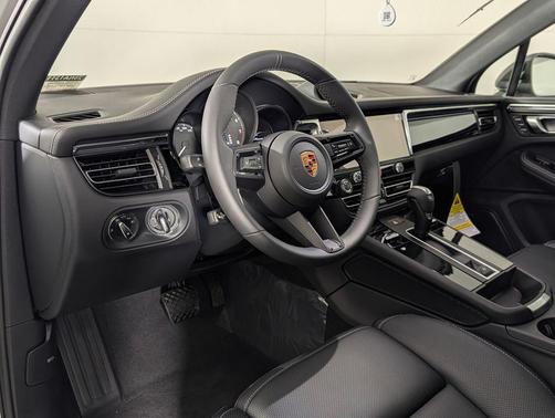2026 Porsche Macan T