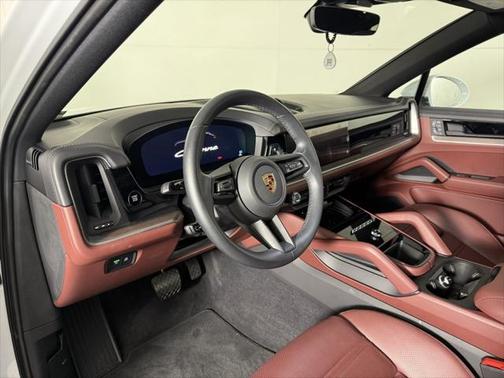 2024 Porsche Cayenne E-Hybrid S