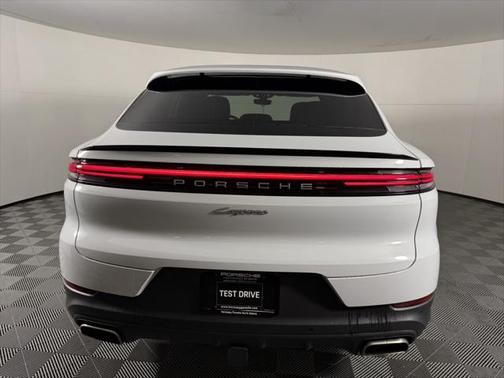 2024 Porsche Cayenne E-Hybrid S