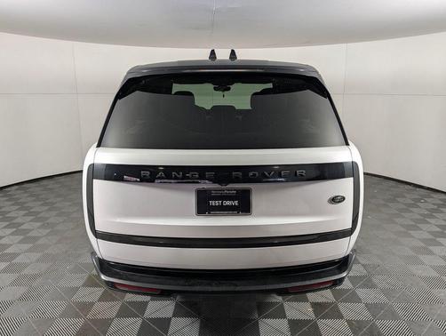 2023 Land Rover Range Rover P530 SE