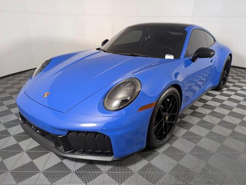 2025 Porsche 911 Carrera GTS