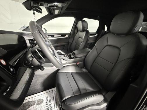 2025 Porsche Cayenne Cayenne