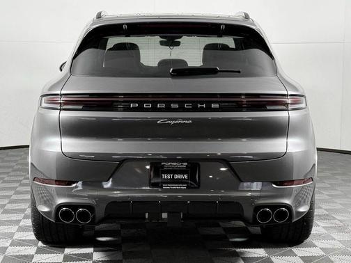 2025 Porsche Cayenne Cayenne