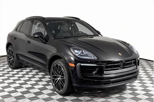 2025 Porsche Macan Base