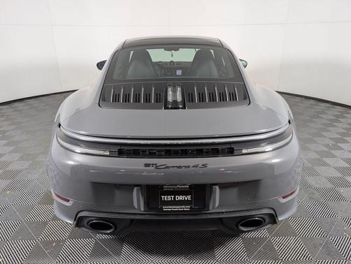 2026 Porsche 911 Carrera 4S
