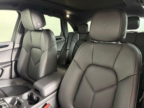 2025 Porsche Macan S
