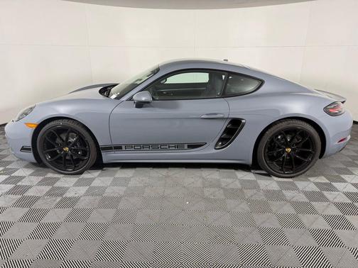 2025 Porsche 718 Cayman Style Edition