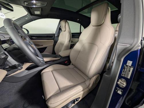 2026 Porsche Macan 4