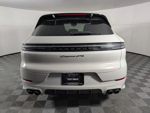 2026 Porsche Cayenne GTS