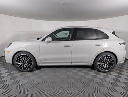 2026 Porsche Cayenne GTS