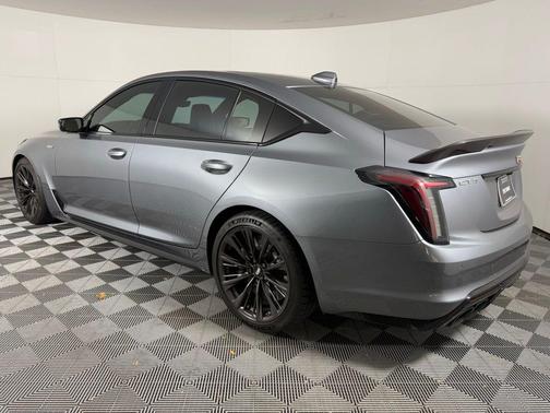 2022 Cadillac CT5 V-Series Blackwing