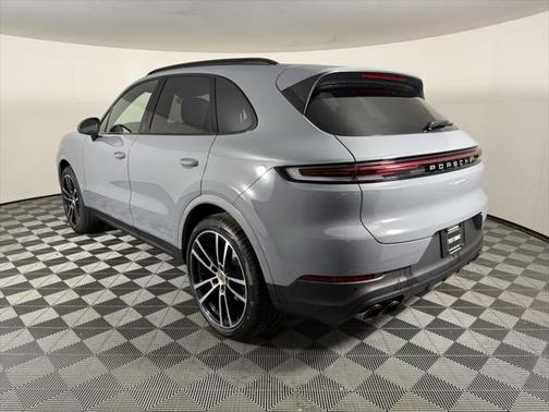 2025 Porsche Cayenne S