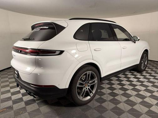 2025 Porsche Cayenne Cayenne