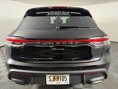2025 Porsche Macan 2.0T