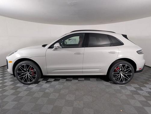 Chalk 2026 Porsche Macan Macan