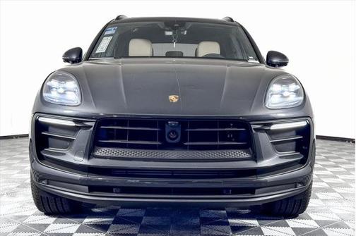 2024 Porsche Macan Base