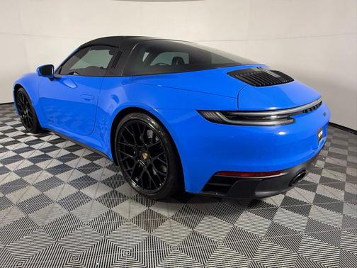 2022 Porsche 911 Targa 4 GTS