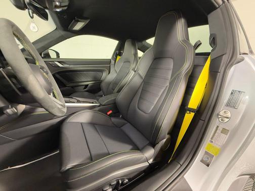 2024 Porsche 911 Turbo S