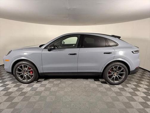 2025 Porsche Cayenne S