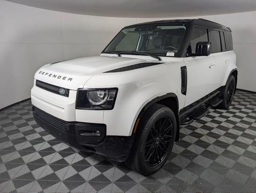 2024 Land Rover Defender 110 P400 X-Dynamic SE