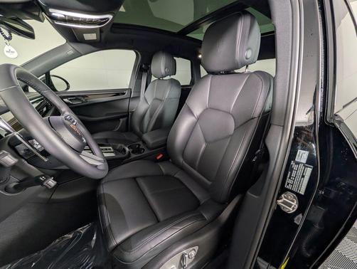 2025 Porsche Macan S