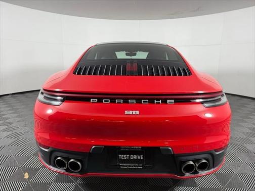 2024 Porsche 911 Carrera 4S