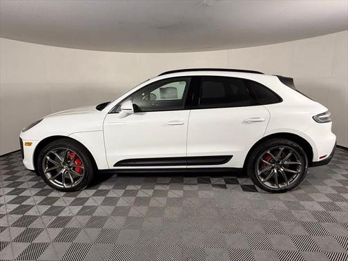 2025 Porsche Macan GTS