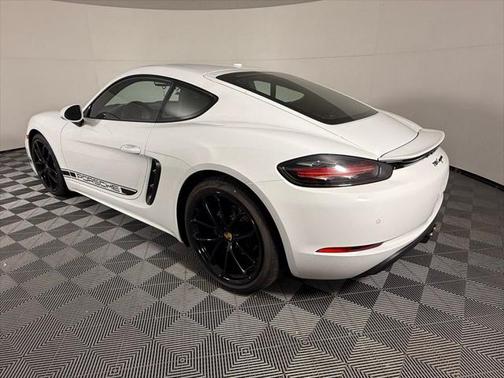 2025 Porsche 718 Cayman Style Edition