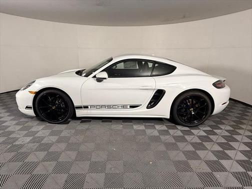 2025 Porsche 718 Cayman Style Edition