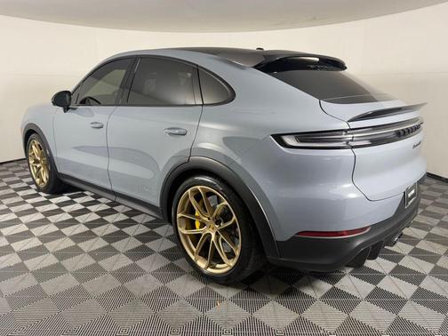 2024 Porsche Cayenne Turbo GT