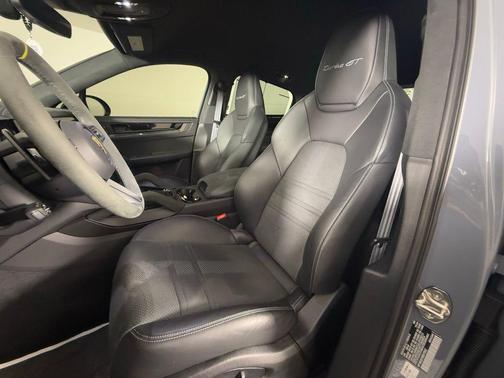 2024 Porsche Cayenne Turbo GT