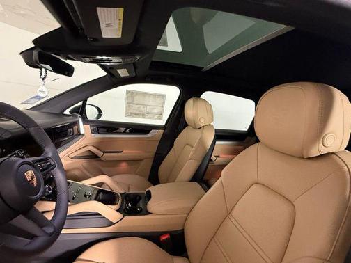 2025 Porsche Cayenne