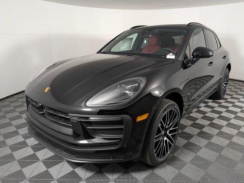 2026 Porsche Macan 