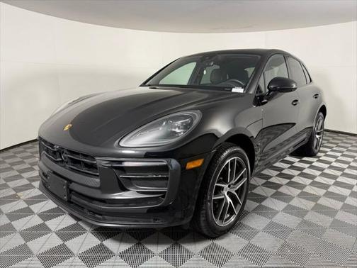 2024 Porsche Macan Base