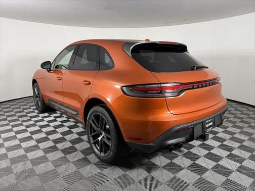 2024 Porsche Macan Base