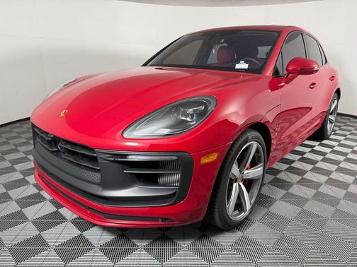 2025 Porsche Macan GTS