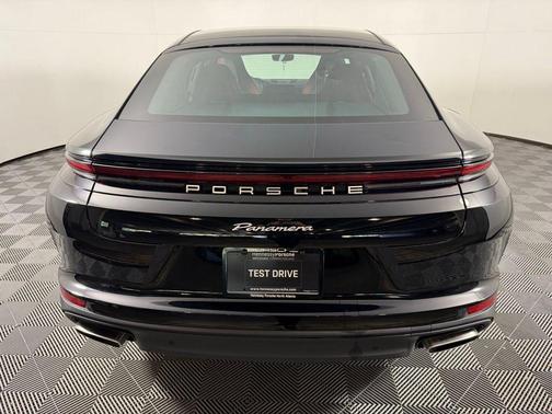 2025 Porsche Panamera