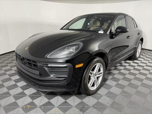 2024 Porsche Macan Base