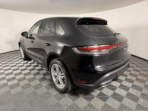 2024 Porsche Macan Base