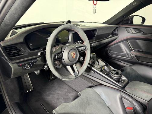 2025 Porsche 911 GT3
