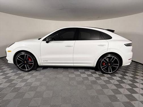 2023 Porsche Cayenne GTS