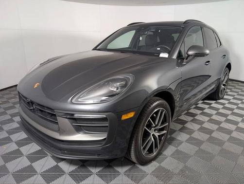 2025 Porsche Macan T