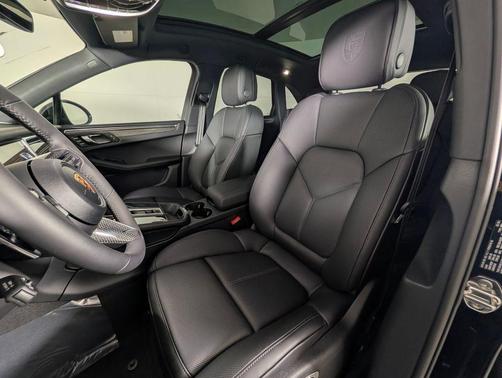 Jet Black 2026 Porsche Macan Macan GTS