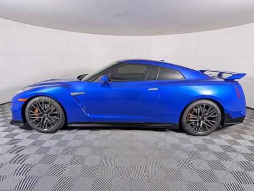 2024 Nissan GT-R Skyline Edition